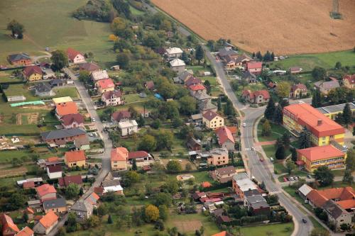 Obec Lešná